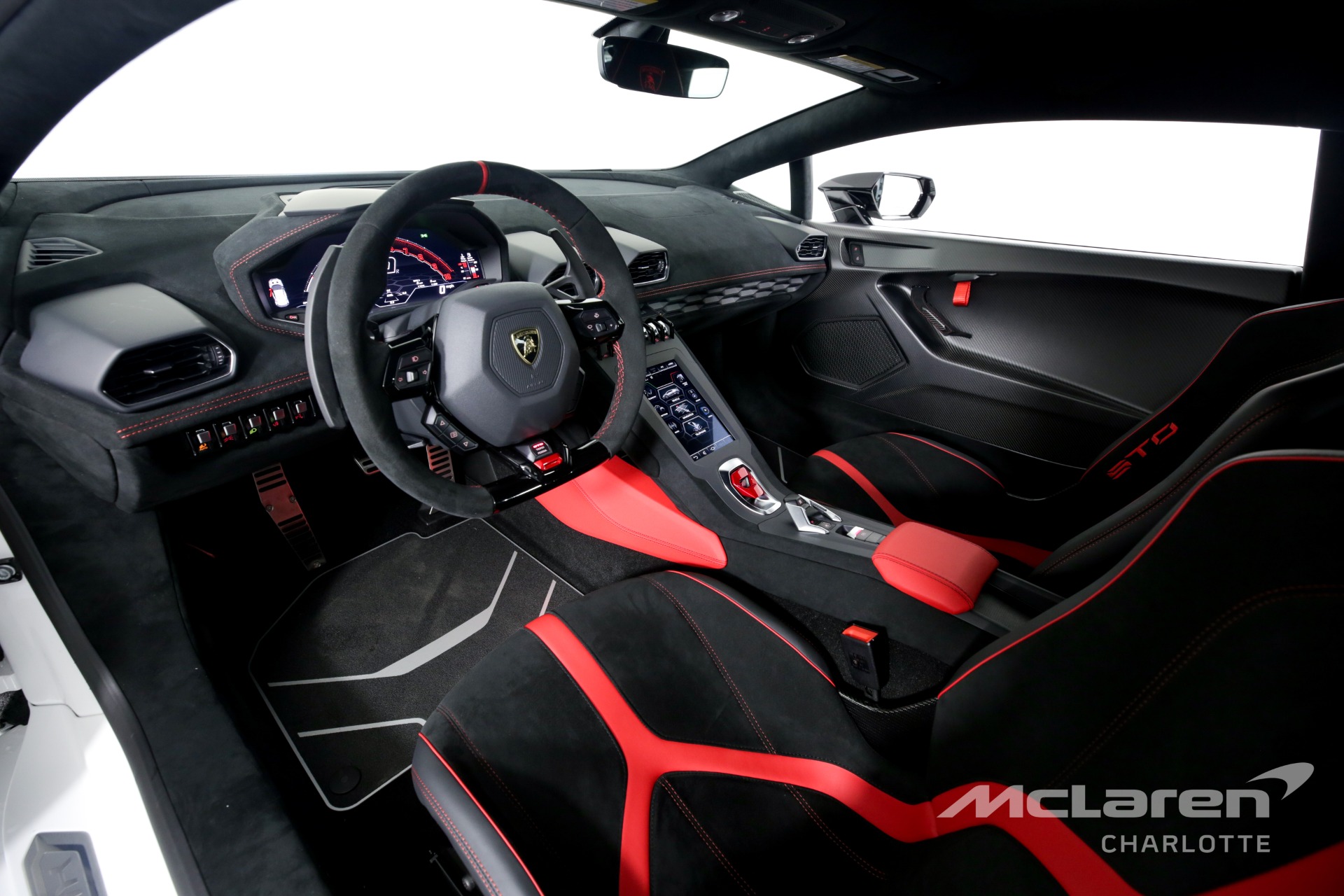 2022 LAMBORGHINI HURACAN STO, 10/17