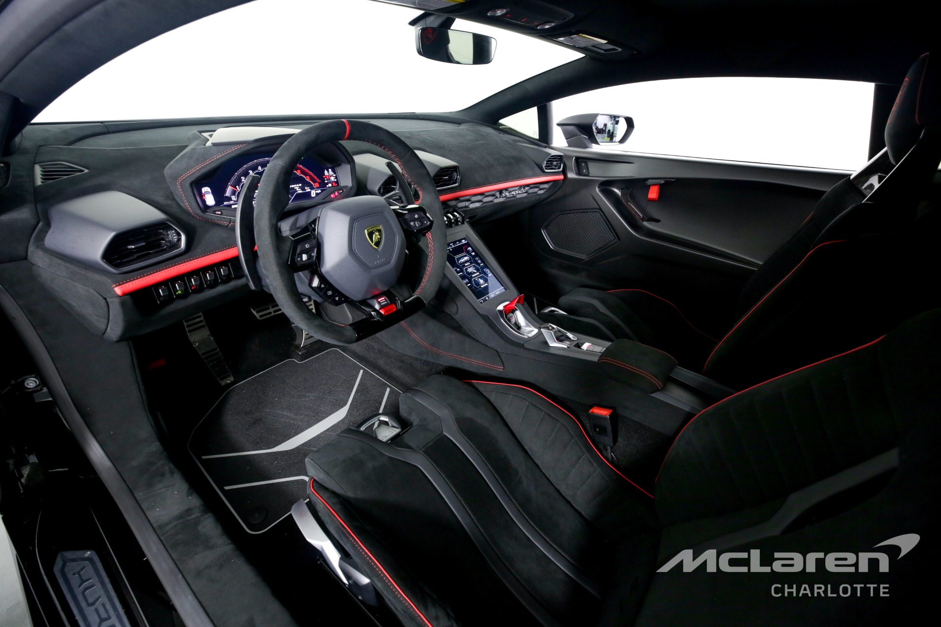2022 LAMBORGHINI HURACAN STO, 10/18