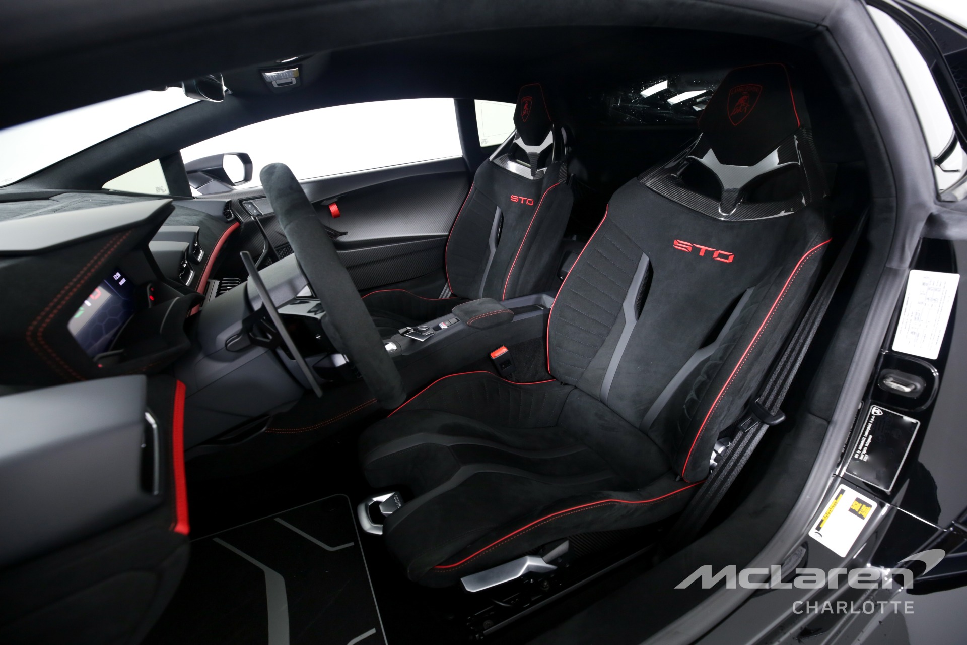 2022 LAMBORGHINI HURACAN STO, 11/18