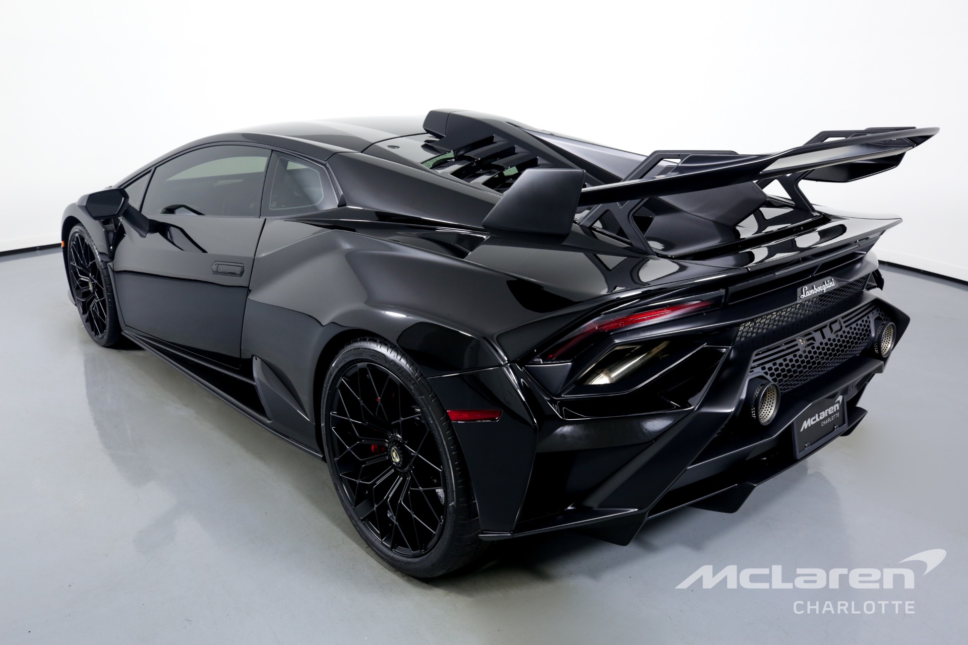 2022 LAMBORGHINI HURACAN STO, 15/18