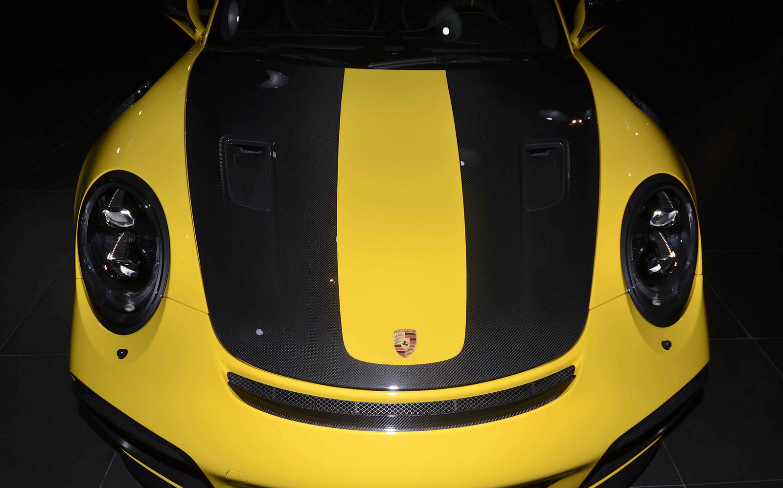 2018 Porsche 911 VII GT2RS, 14/15