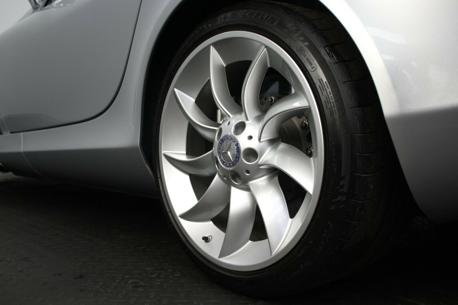 2005 Mercedes-Benz McLaren SLR, 8/20