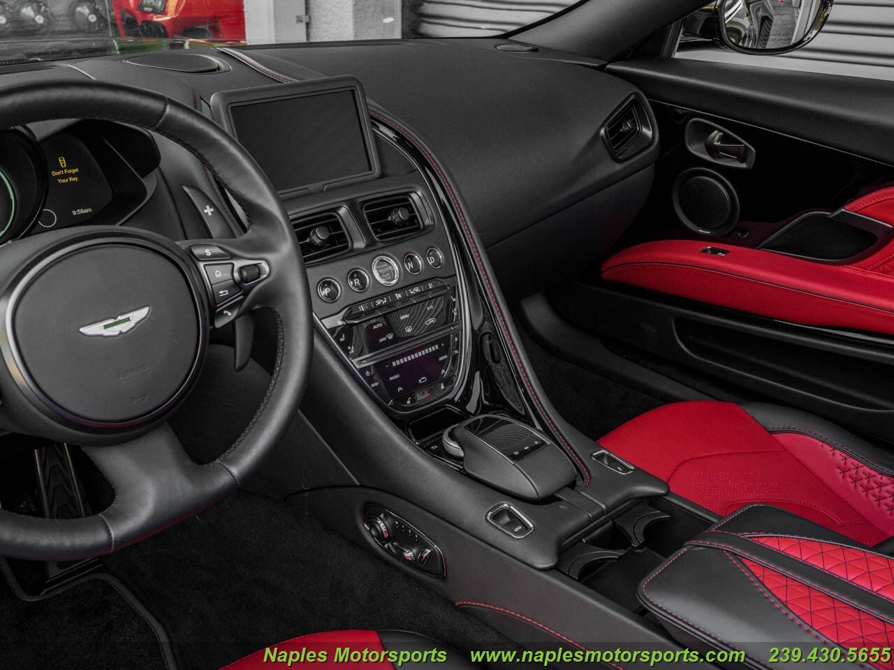 2021 Aston Martin DBS Superleggera, 8/27