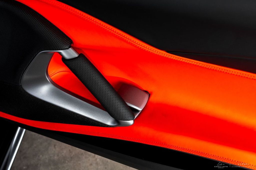 2021 FERRARI 812 GTS, 11/18