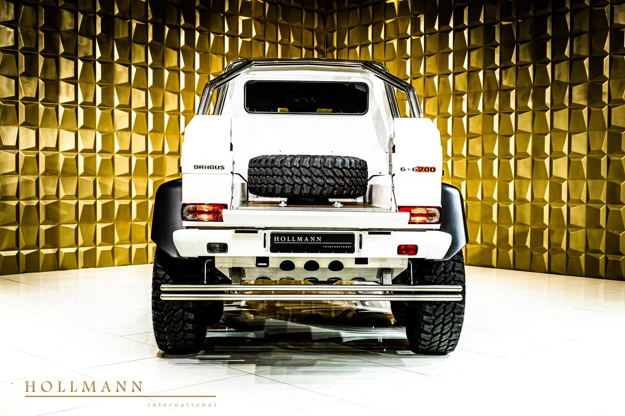 2015 BRABUS G 700 6x6, 14/21
