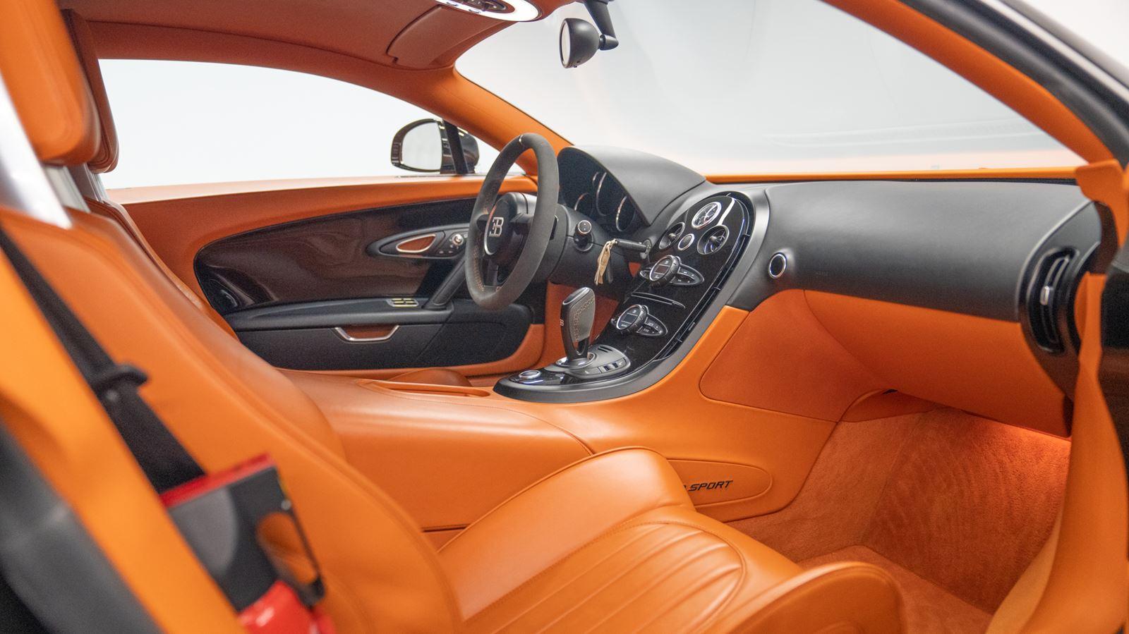 2011 Bugatti Veyron Super Sport, 25/40