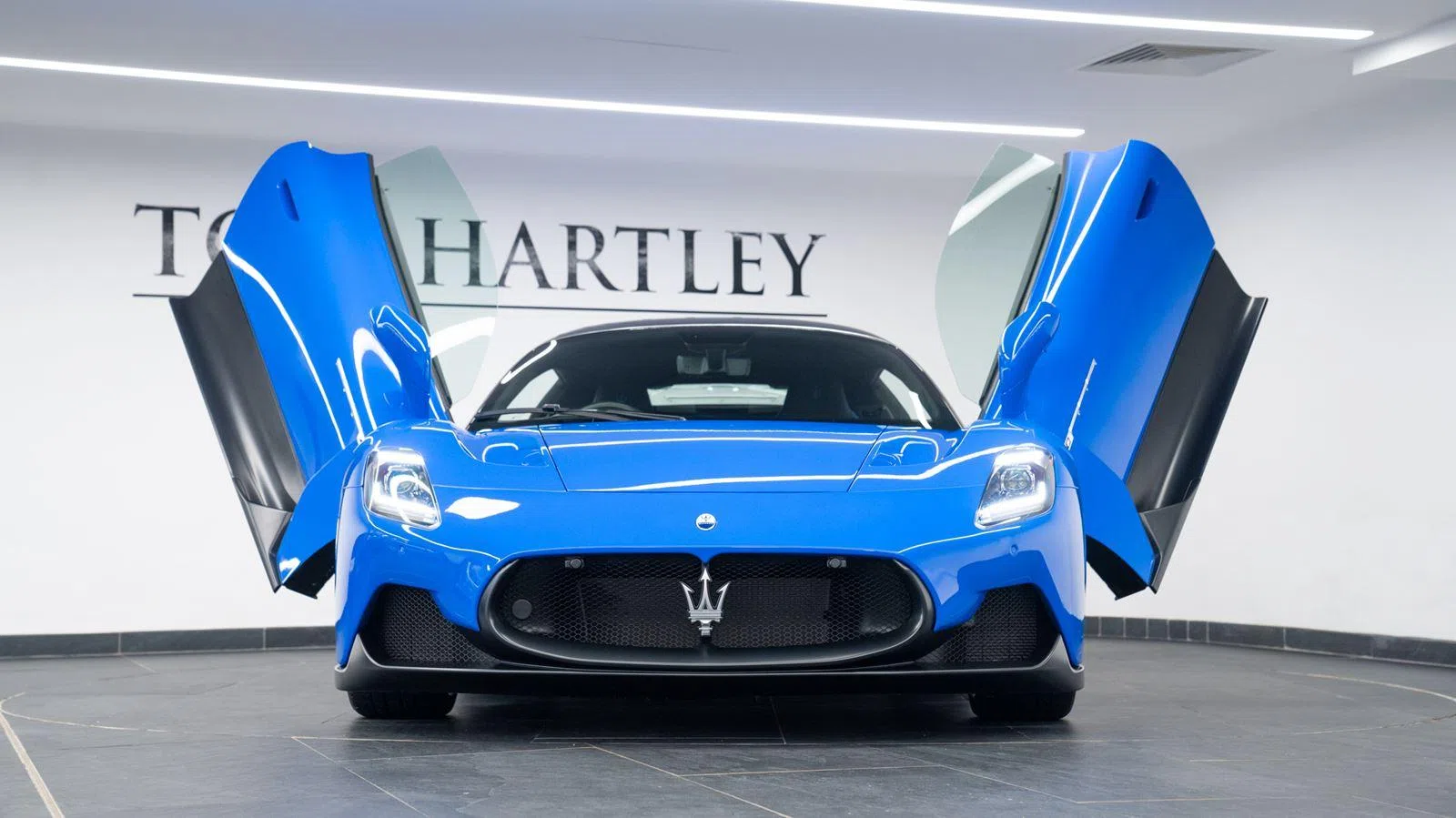 2021 Maserati MC20 for sale, exterior, Blu Infini - Triple Layer Paint