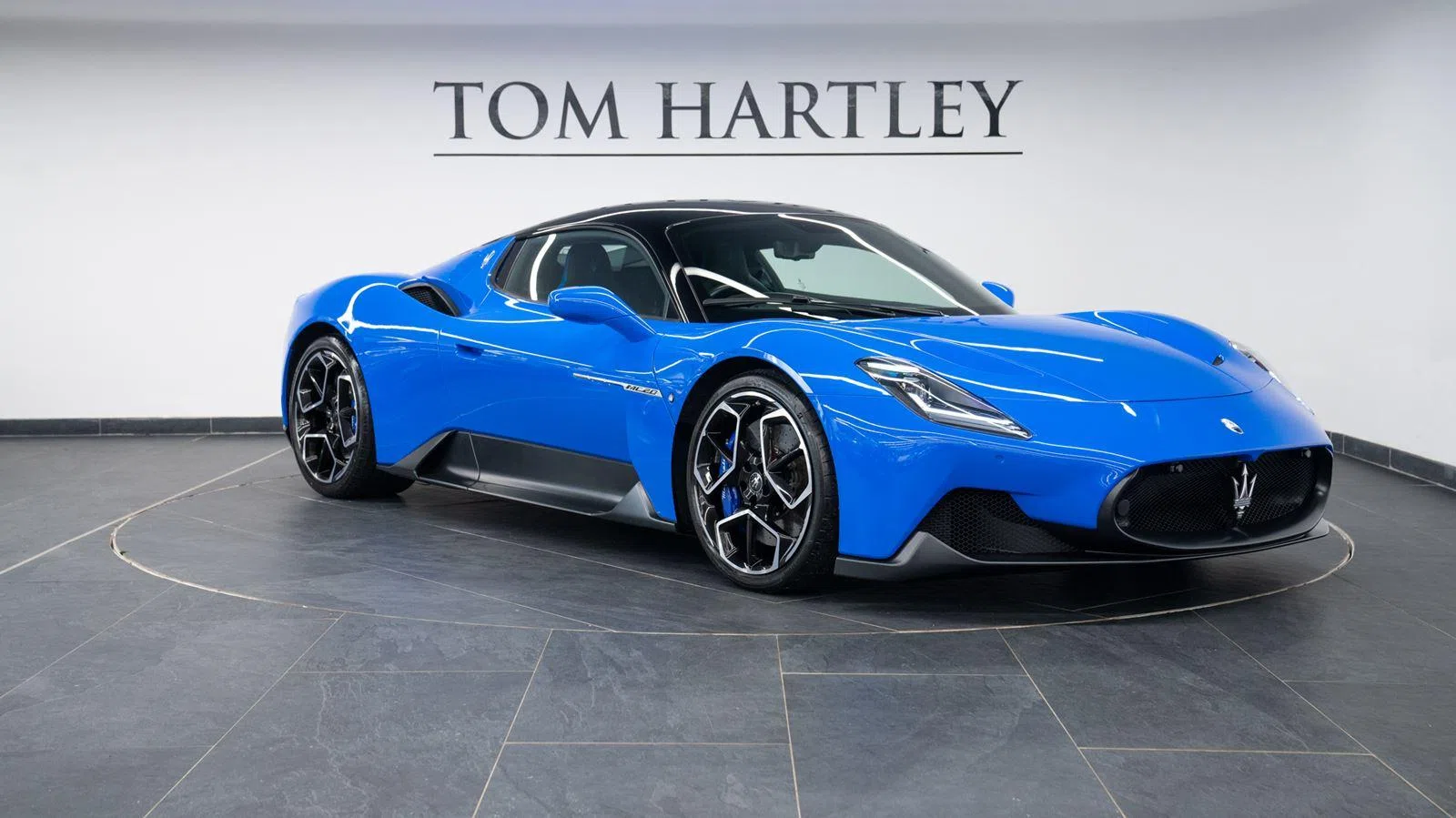 2021 Maserati MC20, side profile, Blu Infini - Triple Layer Paint