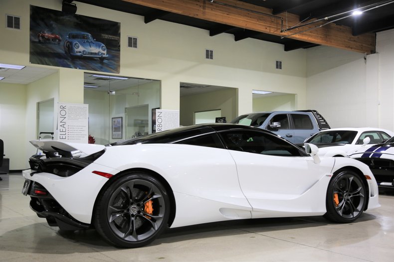 2020 McLaren 720S, 2/13