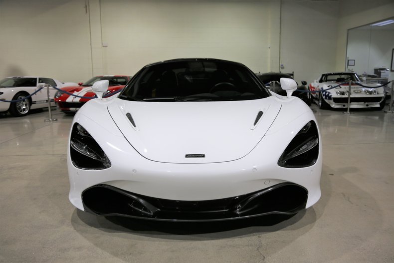 2020 McLaren 720S, 6/13