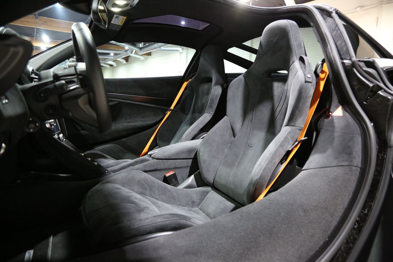 2020 McLaren 720S, 8/13