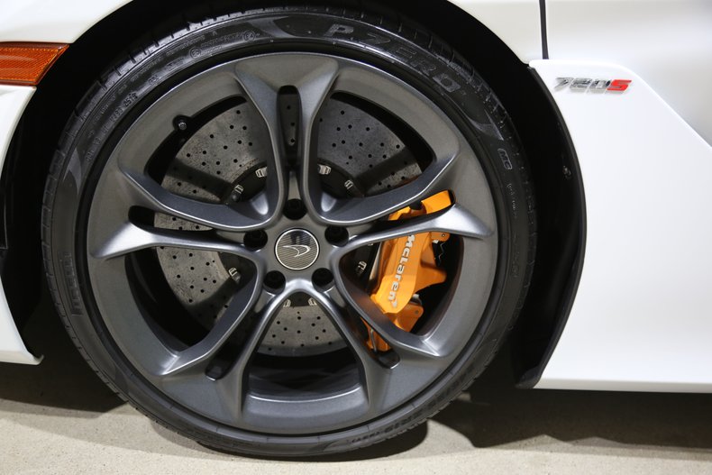 2020 McLaren 720S, 12/13