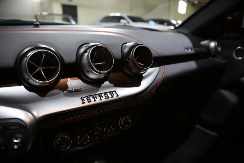 2017 Ferrari F12berlinetta interior, Leather