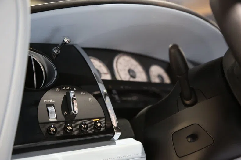 2019 Rolls-Royce Wraith interior