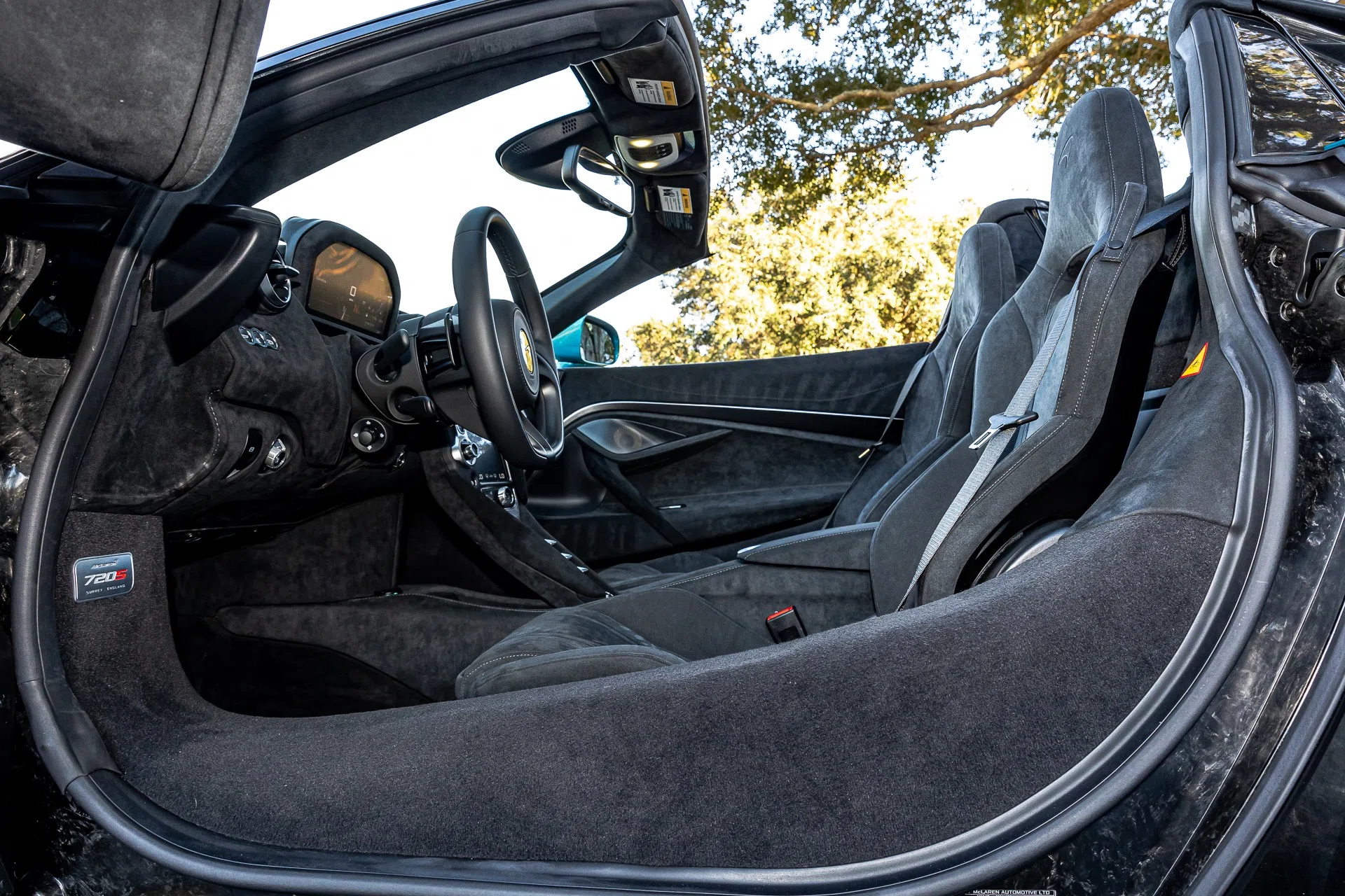 2020 McLaren 720S Spider interior, Carbon Black