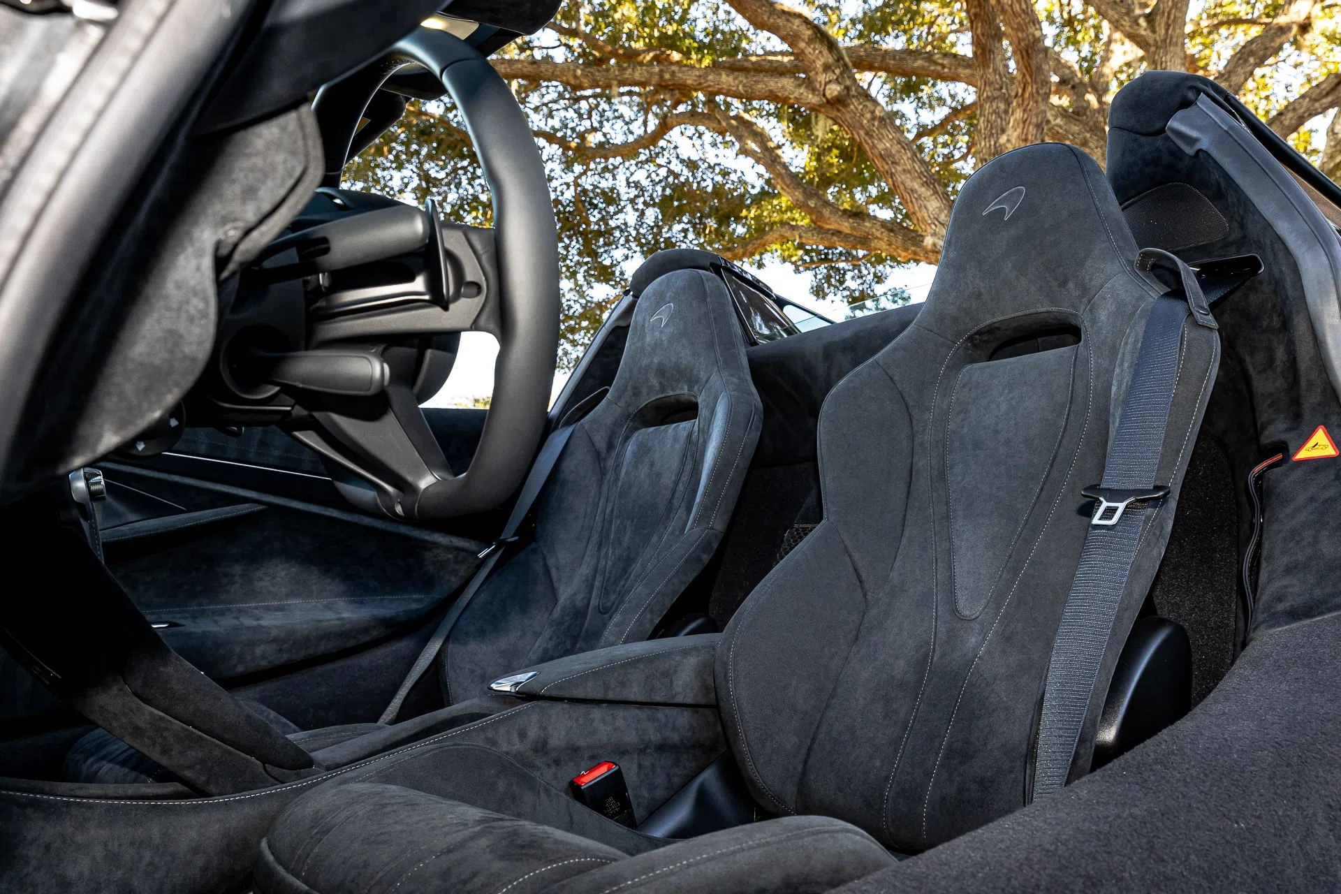 2020 McLaren 720S Spider interior, seats, Carbon Black
