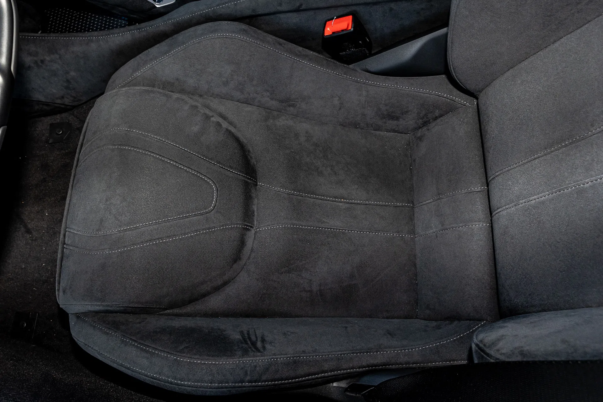2020 McLaren 720S Spider interior, seats, Carbon Black