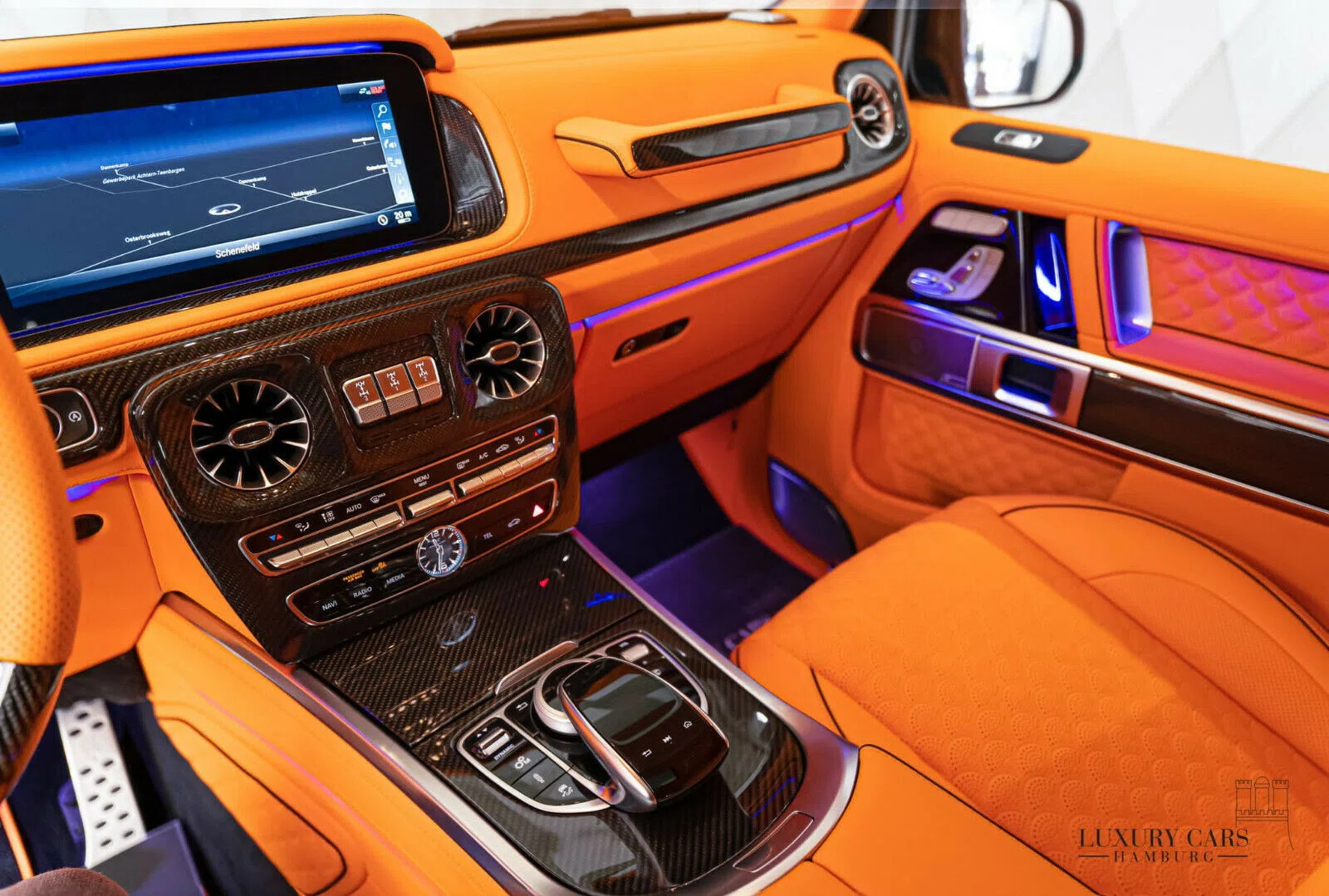 2022 BRABUS G 800 interior, Orange Leather