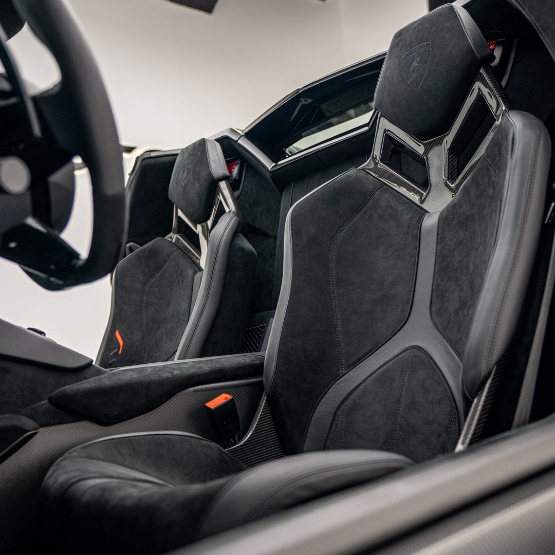 2022 LAMBORGHINI AVENTADOR SVJ ROADSTER, 6/20