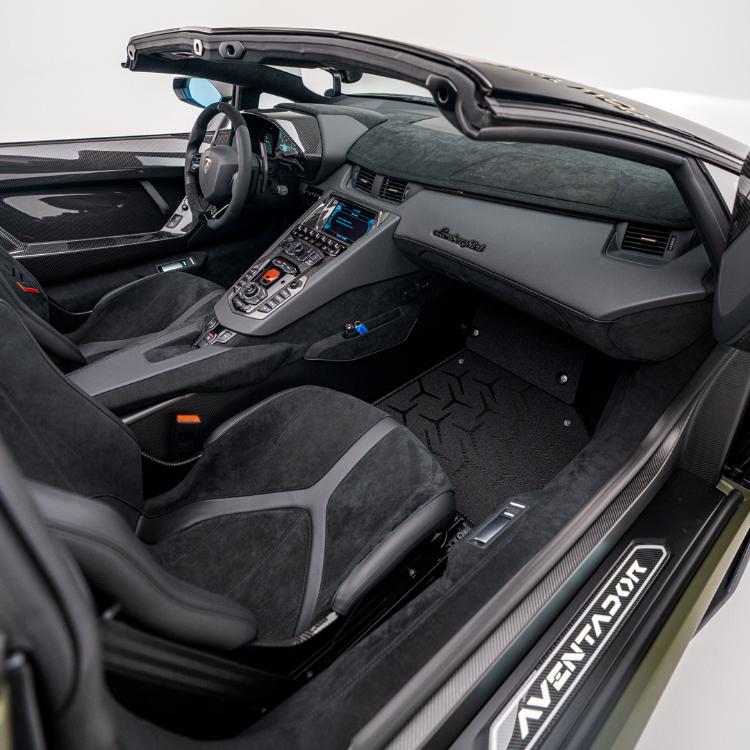 2022 LAMBORGHINI AVENTADOR SVJ ROADSTER, 12/20