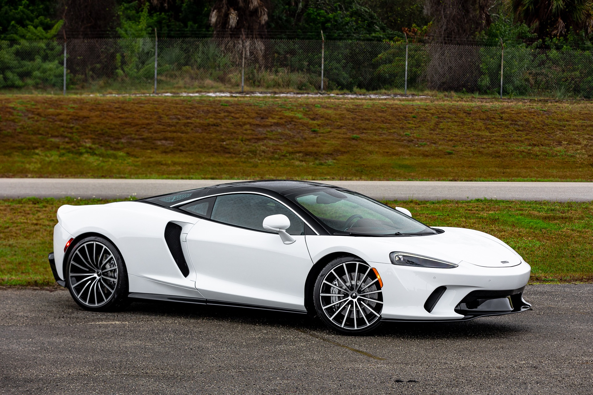 2020 McLaren GT, 12/19