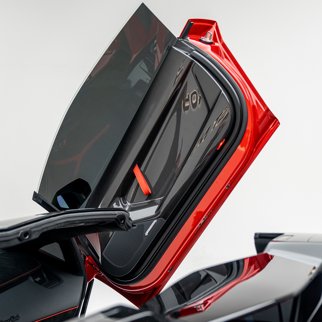 2021 LAMBORGHINI AVENTADOR SVJ ROADSTER, 6/19