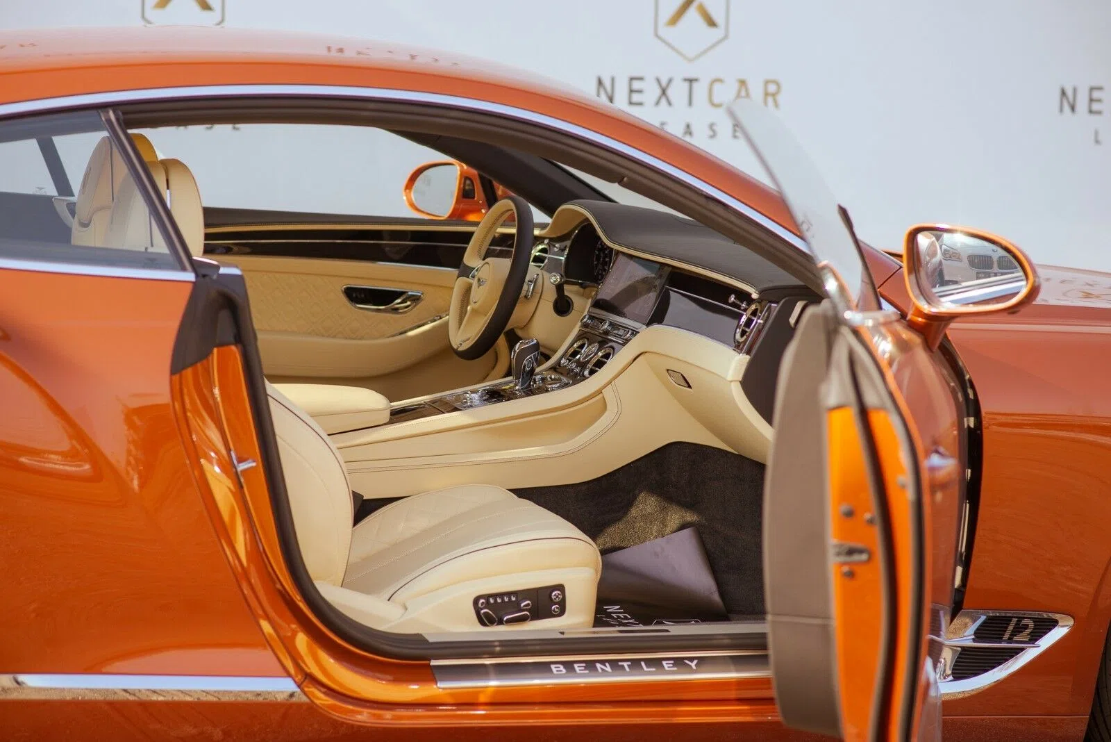 2018 Bentley Continental GT interior, Orange Metallic