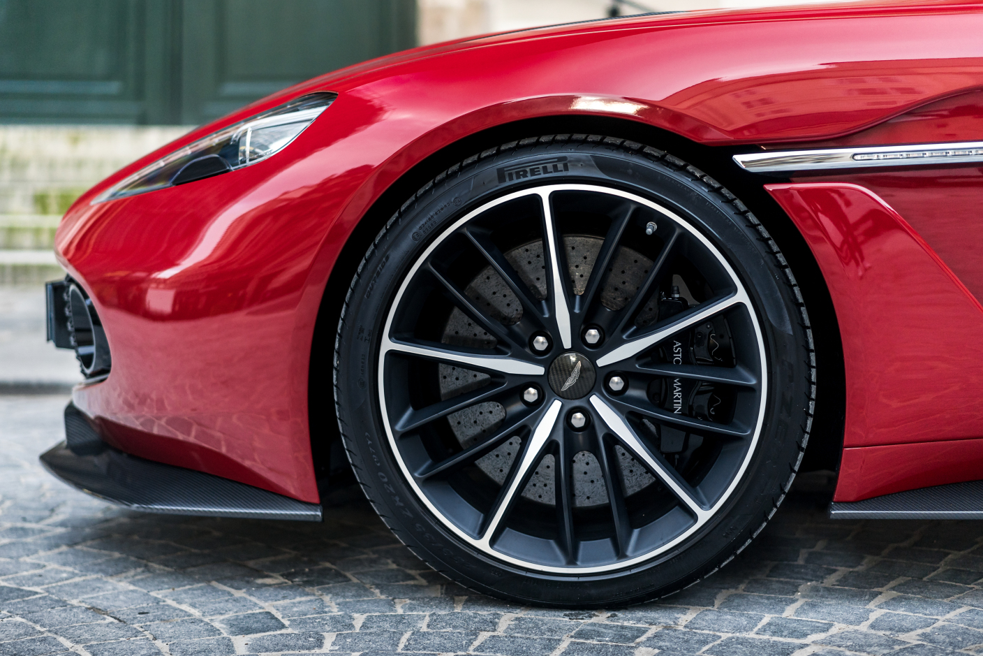 2017 ASTON MARTIN VANQUISH ZAGATO COUPE, 19/20