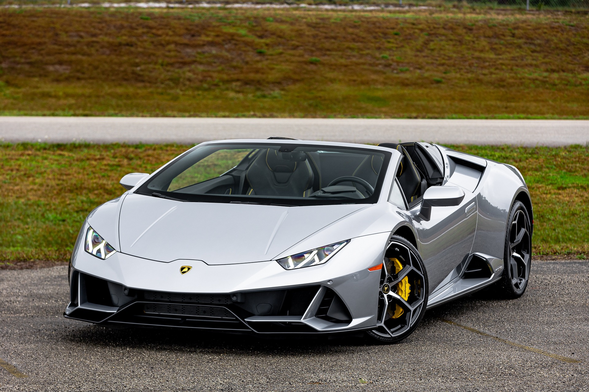 2020 Lamborghini Huracan LP 640-4 EVO Spyder, 2/20