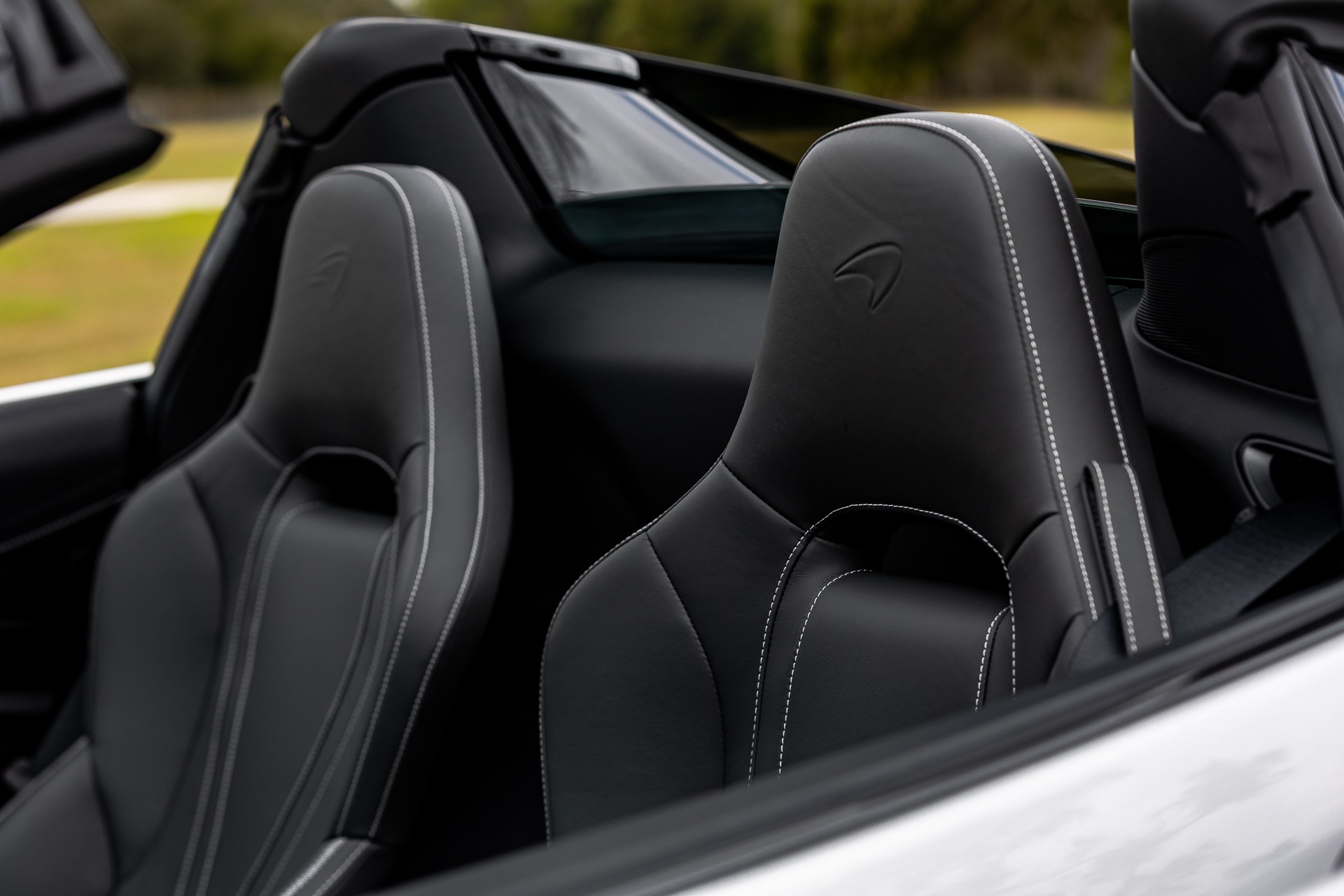 2020 McLaren 720S Spider Luxury, 3/20