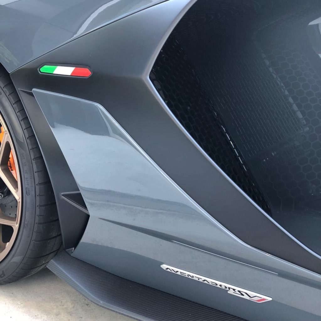 2018 Lamborghini Aventador SVJ, 2/5