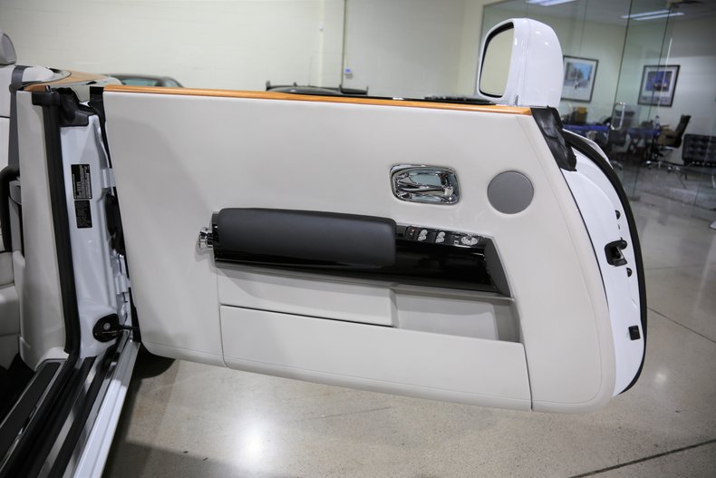 2017 ROLLS-ROYCE PHANTOM DROPHEAD, 11/17