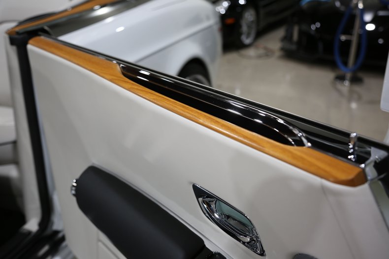 2017 ROLLS-ROYCE PHANTOM DROPHEAD, 13/17