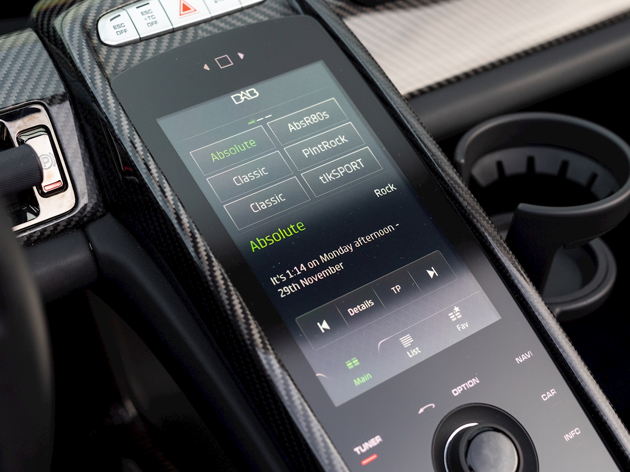 2015 Porsche 918 Spyder, 5/20