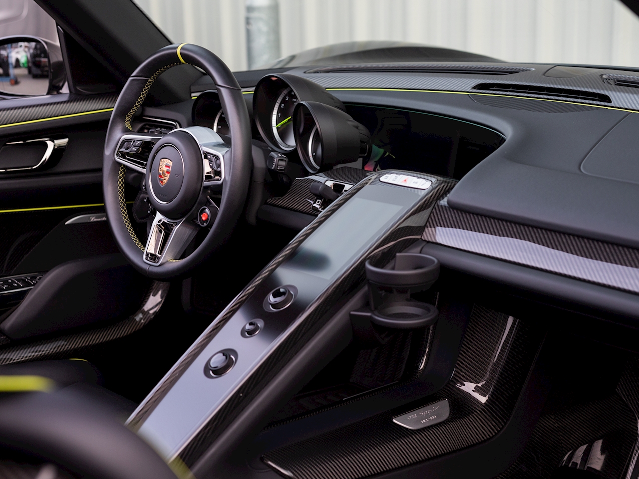 2015 Porsche 918 Spyder, 6/20