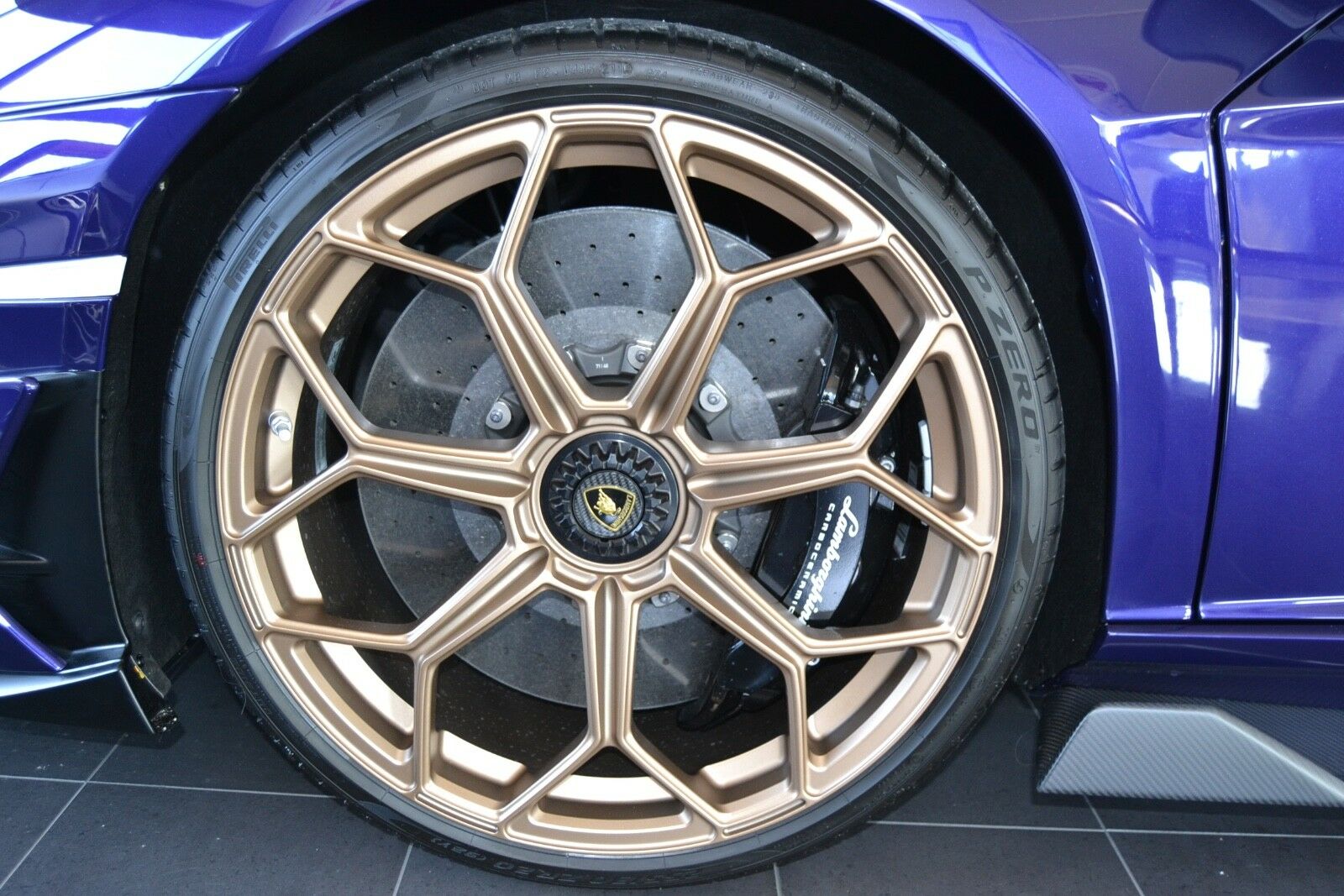 2019 Lamborghini Aventador SVJ, 8/15