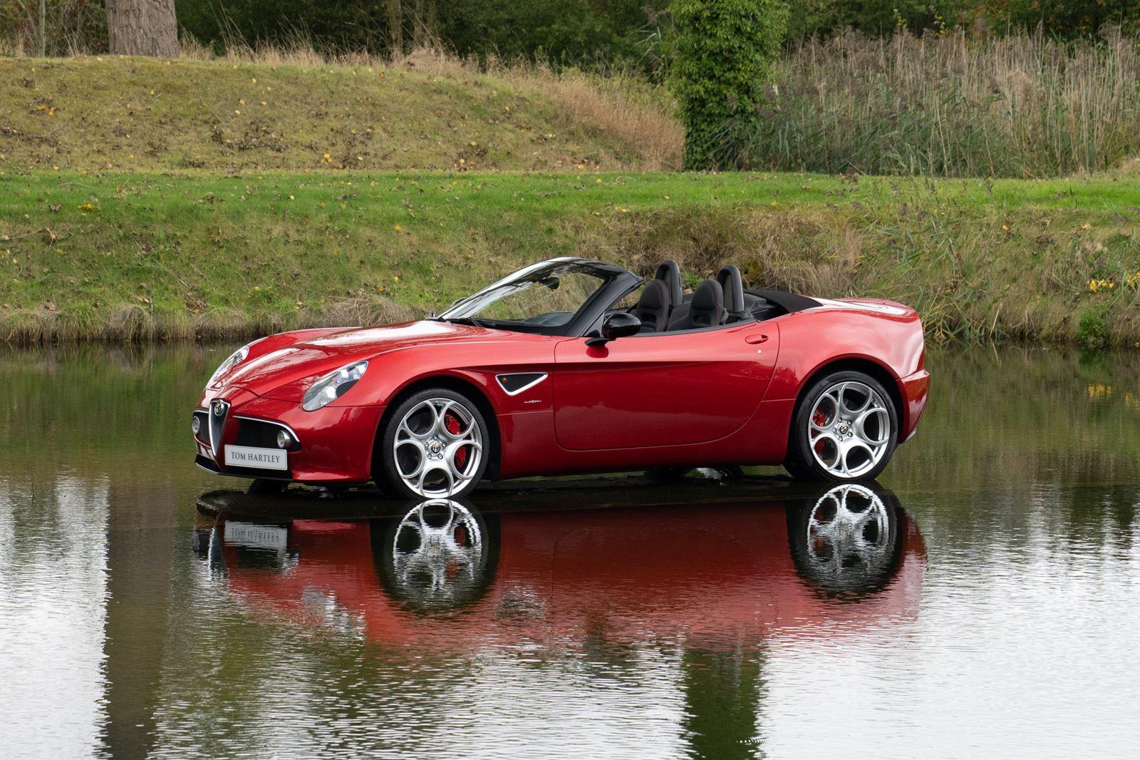 2013 Alfa Romeo 8C Spider, 3/20