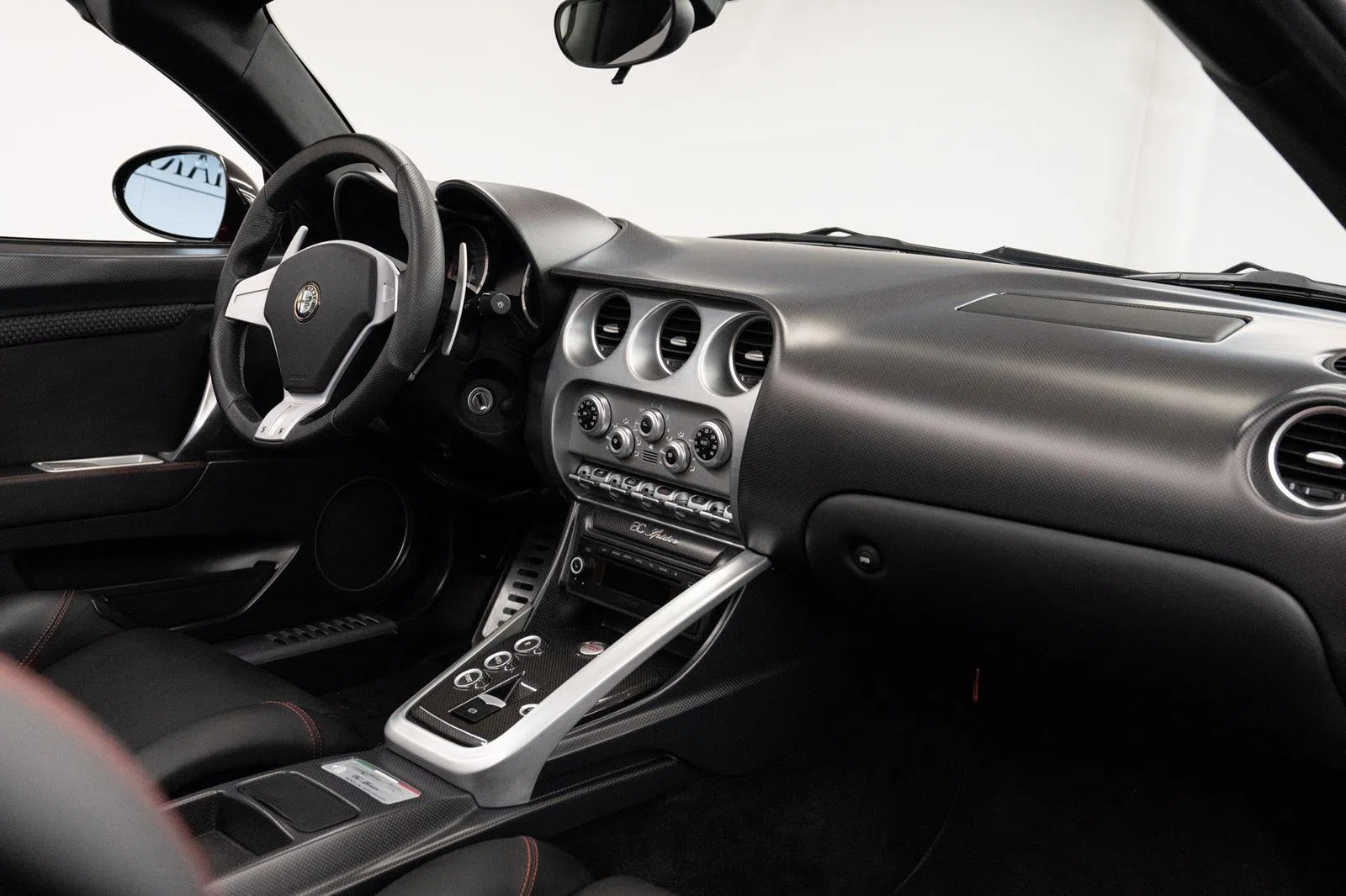 2013 Alfa Romeo 8C Spider interior, Black Leather