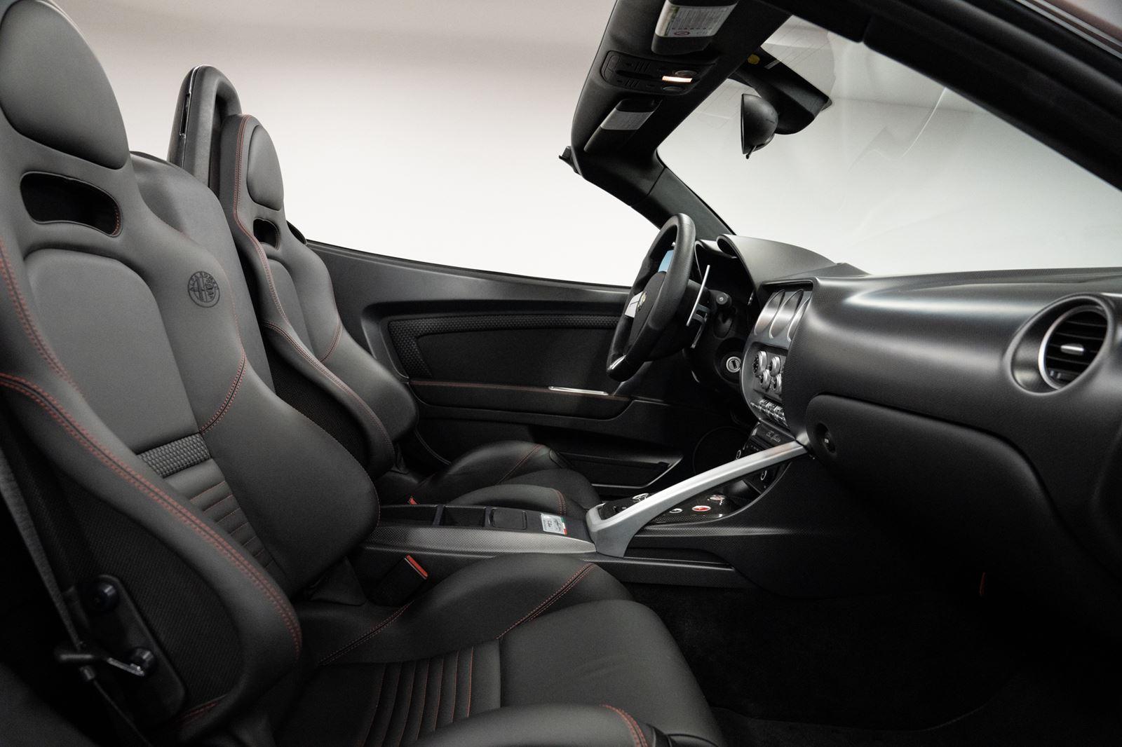2013 Alfa Romeo 8C Spider, 7/20