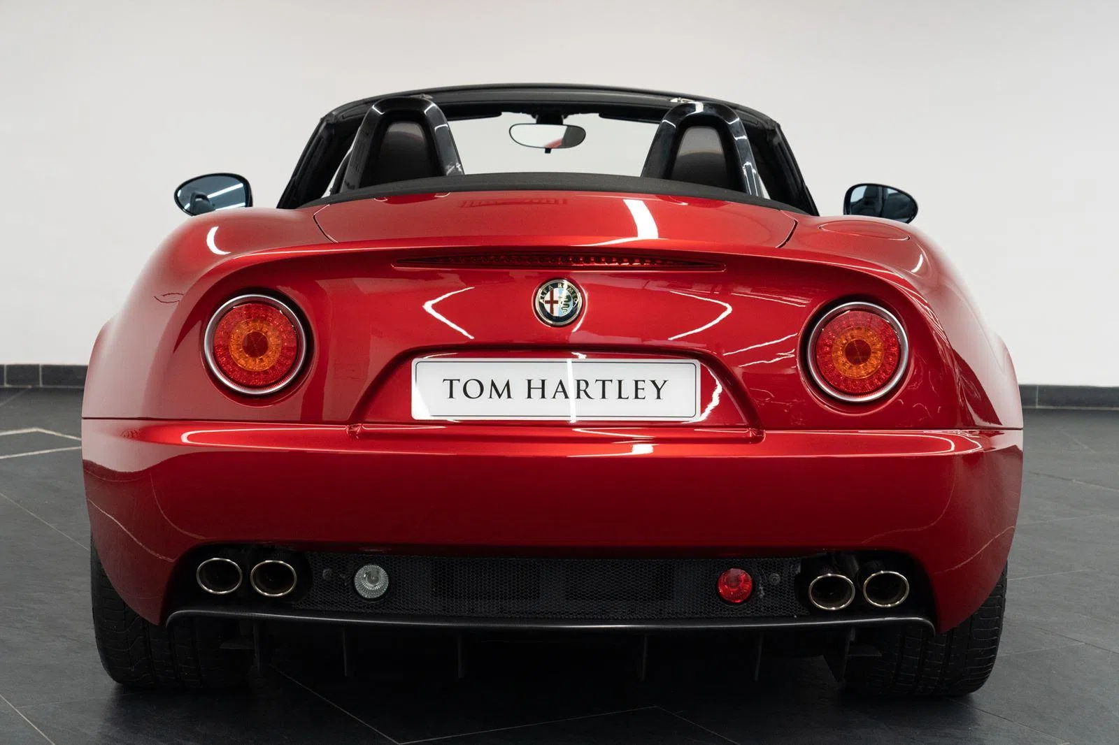 2013 Alfa Romeo 8C Spider for sale, exterior, Rosso Competizione