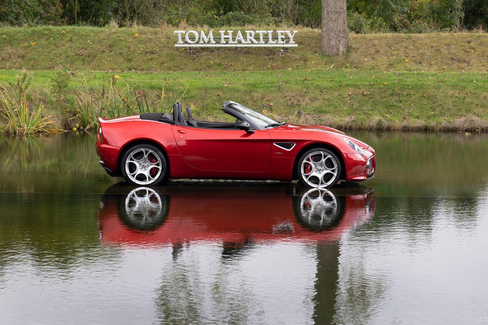 2013 Alfa Romeo 8C Spider, 19/20
