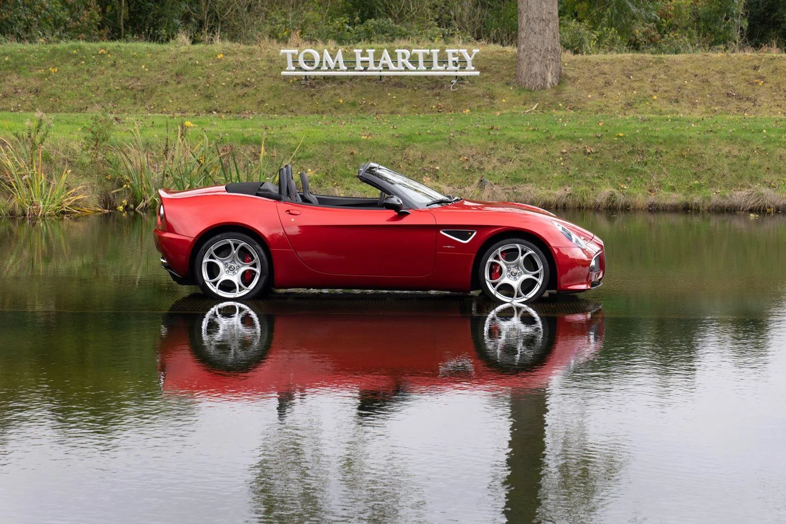 2013 Alfa Romeo 8C Spider for sale, exterior, Rosso Competizione