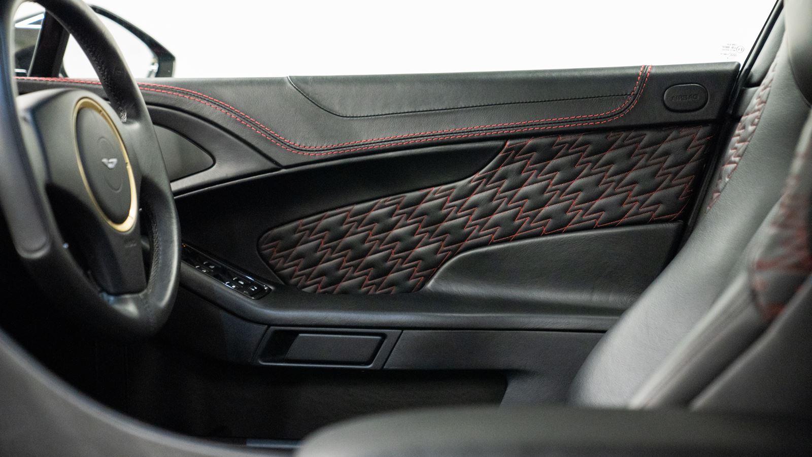 2018 Aston Martin Vanquish Zagato Shooting Brake, 16/20