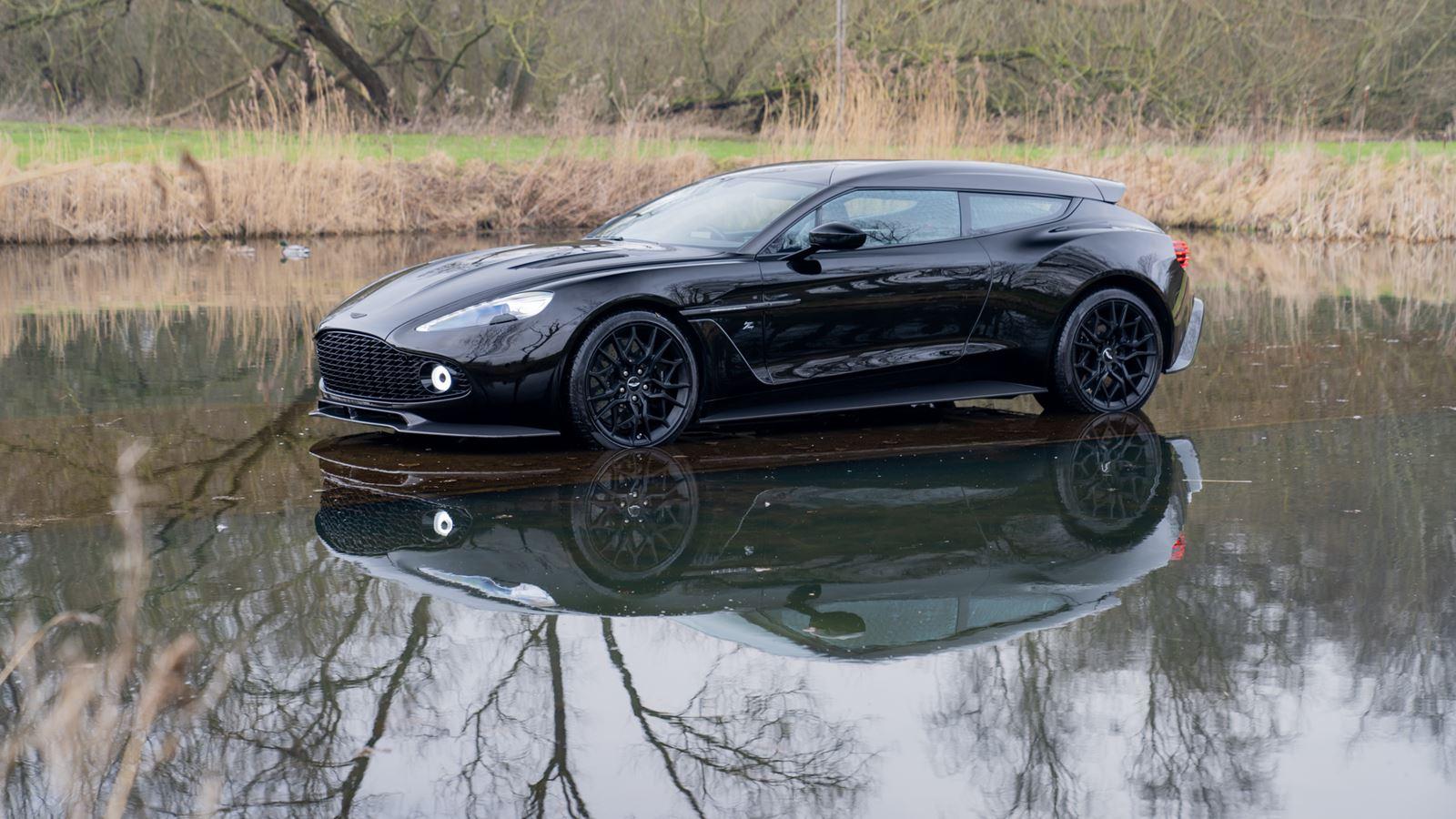 2018 Aston Martin Vanquish Zagato Shooting Brake, 19/20