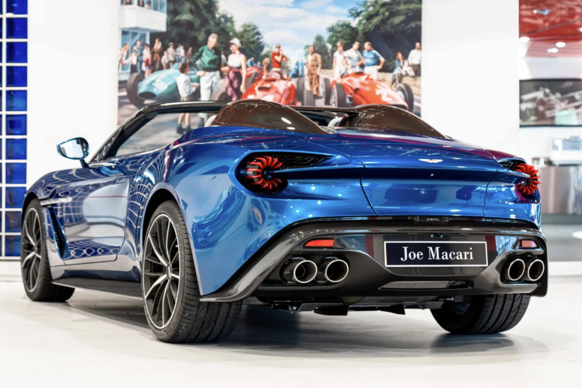 2018 ASTON MARTIN VANQUISH ZAGATO SPEEDSTER, 2/15