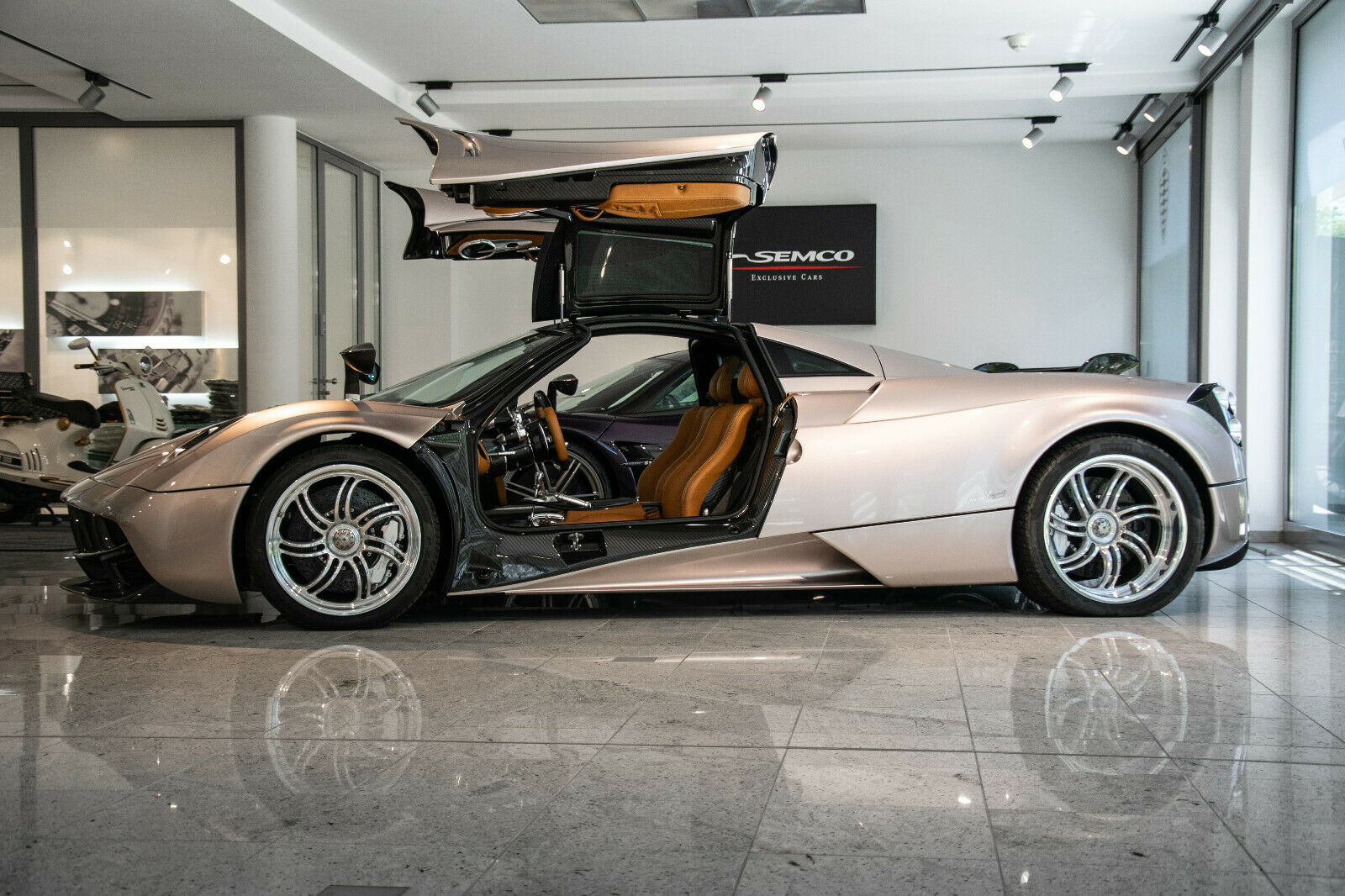 2018 Pagani Huayra