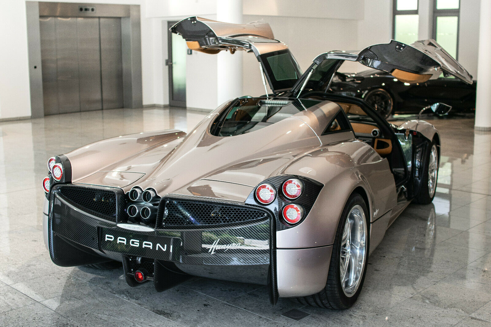 2018 Pagani Huayra, 2/15
