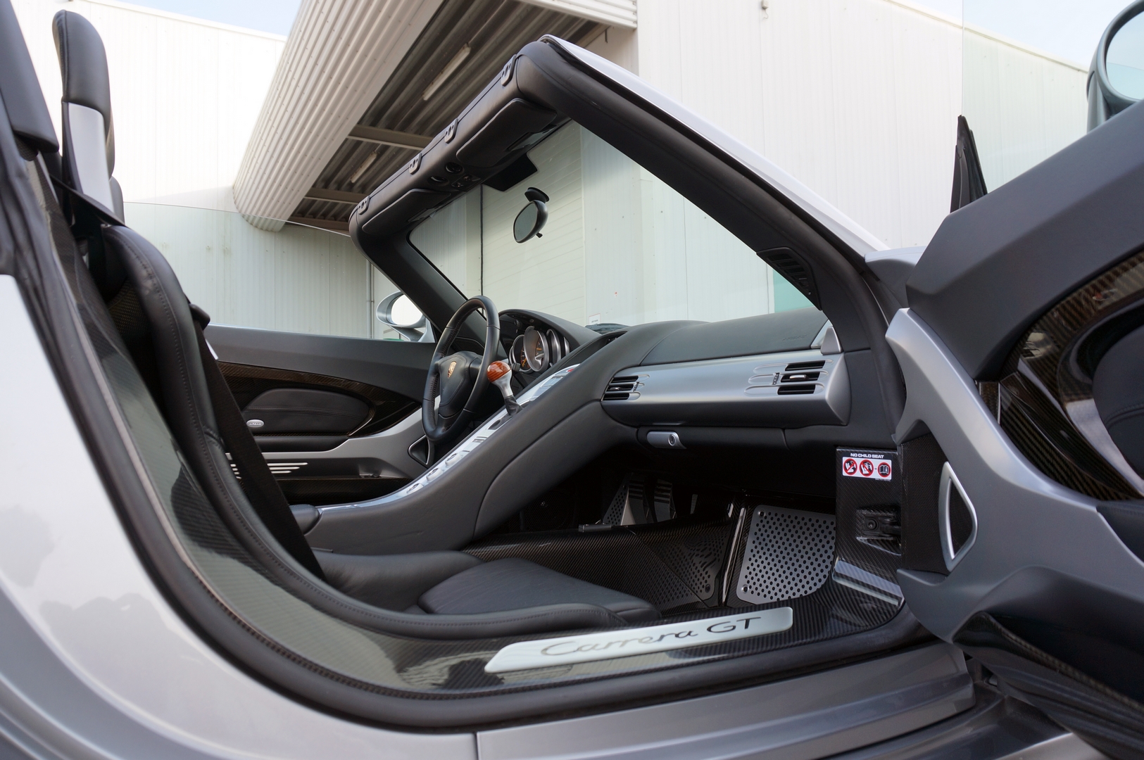 2004 Porsche Carrera GT, 3/20