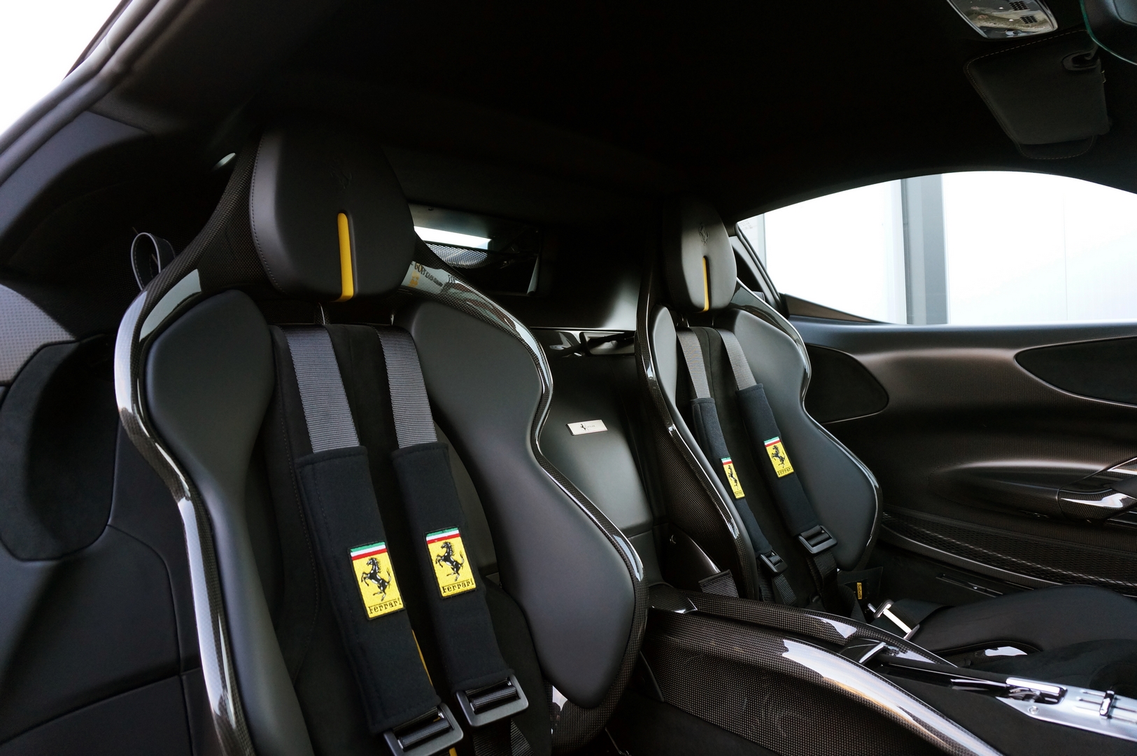 2021 Ferrari SF90 Stradale Assetto Fiorano Package, 18/20