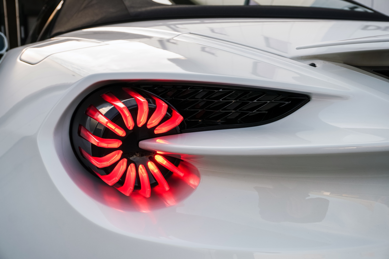 2008 Aston Martin Vanquish Zagato Volante, 18/20